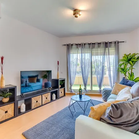Tiffanys Penthouse 2bdr Apartamento